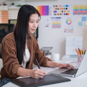 visual-content-design-principles-creating-scroll-stopping-graphics-and-videos